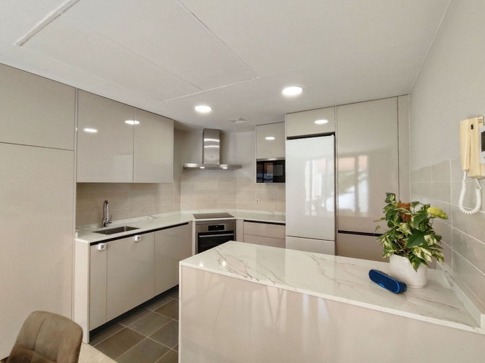 Image No.4-4 Bed Townhouse for sale