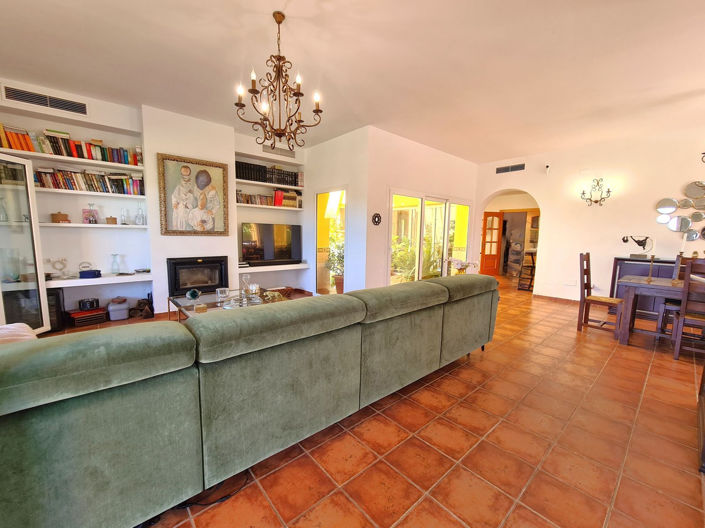 Image No.3-3 Bed Villa for sale