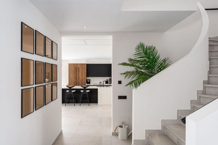 Image No.15-5 Bed Townhouse for sale