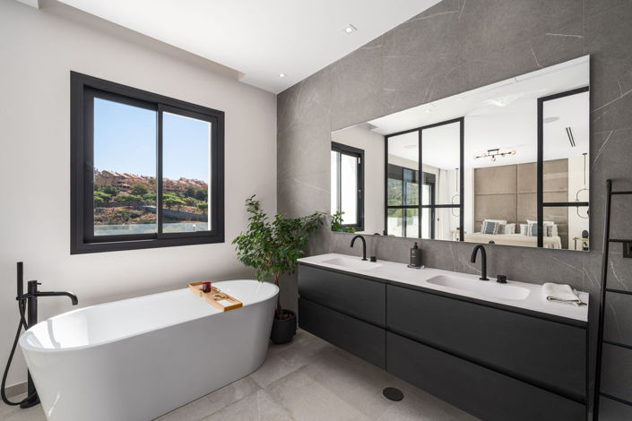 Image No.20-Villa de 5 chambres à vendre à Elviria