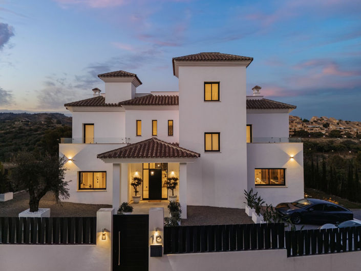 Image No.34-5 Bed Townhouse for sale