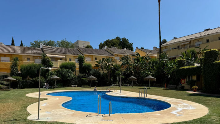 Image No.2-Villa de 3 chambres à vendre à Estepona