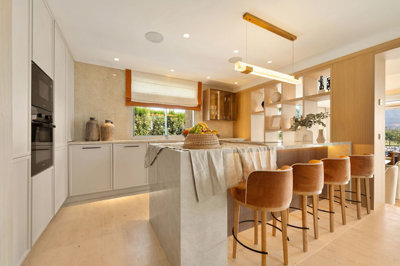 11-20939a0134ad724a8cb2a801094d15a4