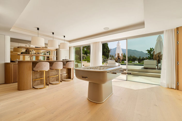 Image No.2-5 Bed Villa for sale