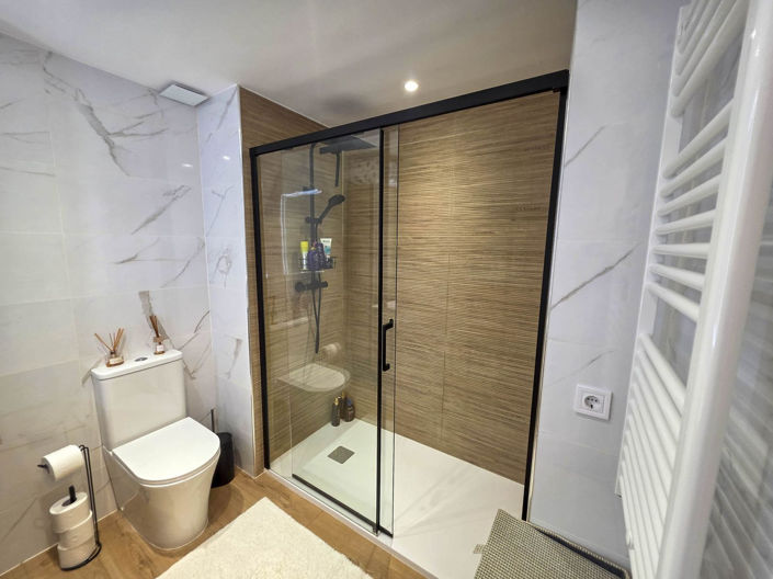 Image No.9-2 Bed Townhouse for sale