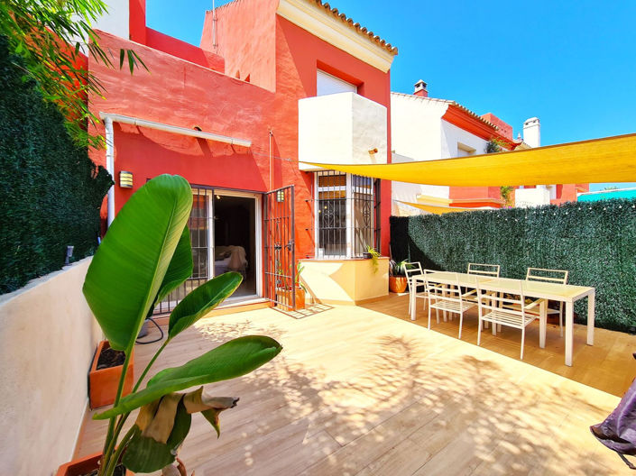 Image No.1-3 Bed Townhouse for sale