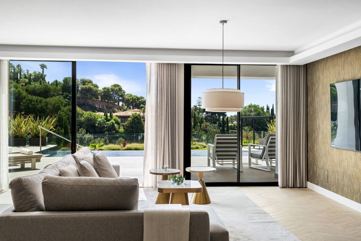 Image No.4-6 Bed Villa for sale