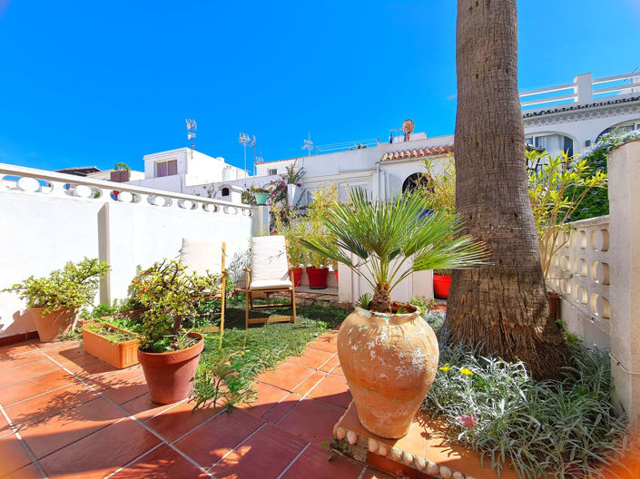 Image No.6-2 Bed Townhouse for sale