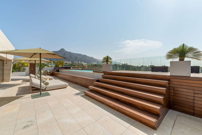 Image No.17-4 Bed Apartment for sale