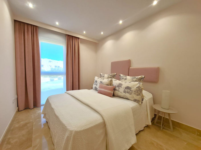 Image No.8-3 Bed Apartment for sale