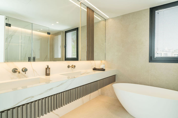 Image No.32-Villa de 4 chambres à vendre à Nueva Andalucia