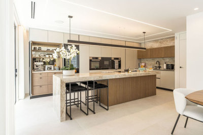 8-e64a9055bba3e77ac8aca3b893cdf826