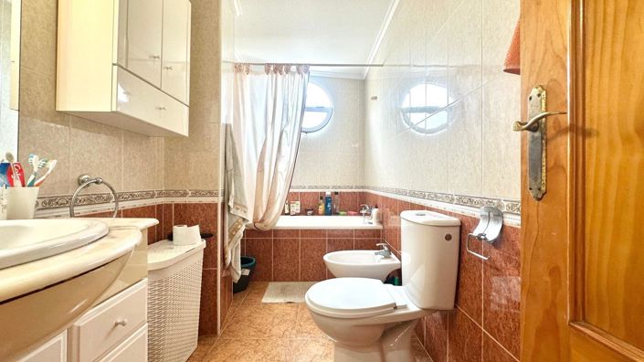 Image No.10-2 Bed Apartment for sale