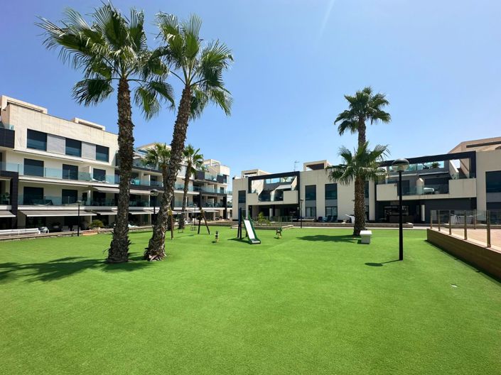 Image No.20-3 Bed Apartment for sale