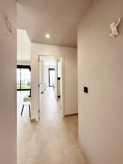 Image No.21-3 Bed Apartment for sale