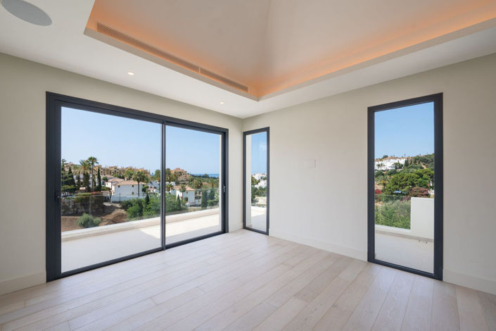 Image No.2-Propriété de 4 chambres à vendre à Estepona