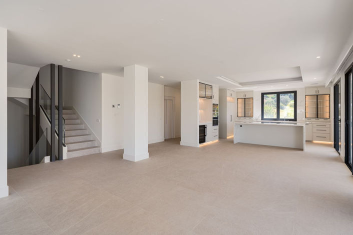 Image No.3-4 Bed Villa for sale