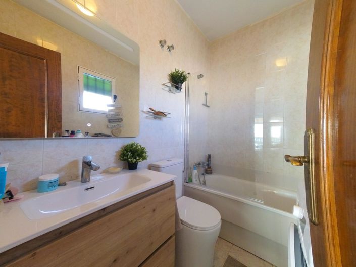 Image No.16-3 Bed Apartment for sale