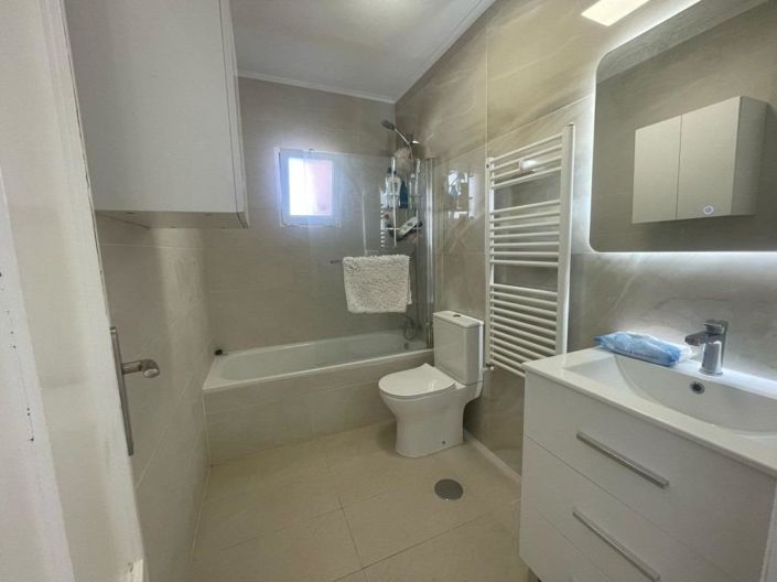 Image No.9-5 Bed Villa for sale