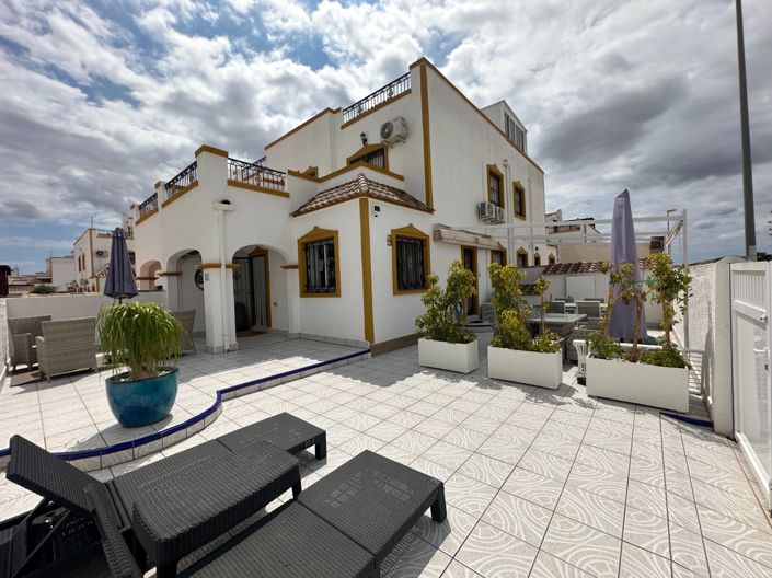 Image No.1-Maison de ville de 3 chambres à vendre à Orihuela