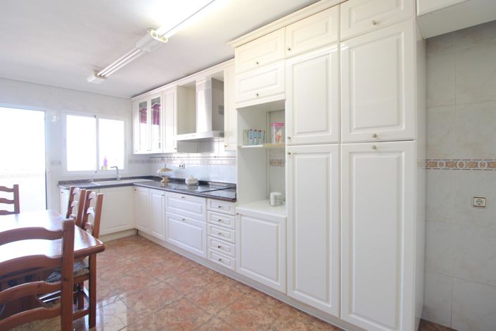 Image No.5-3 Bed Apartment for sale