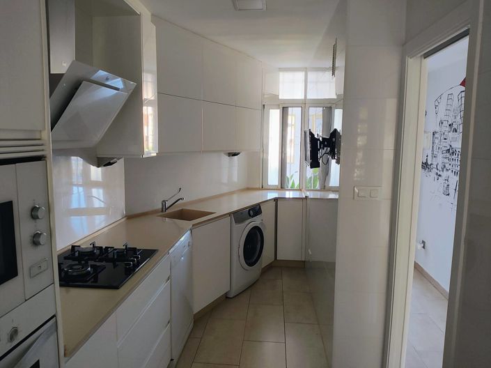 Image No.32-2 Bed Apartment for sale