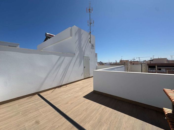 Image No.13-2 Bed Apartment for sale