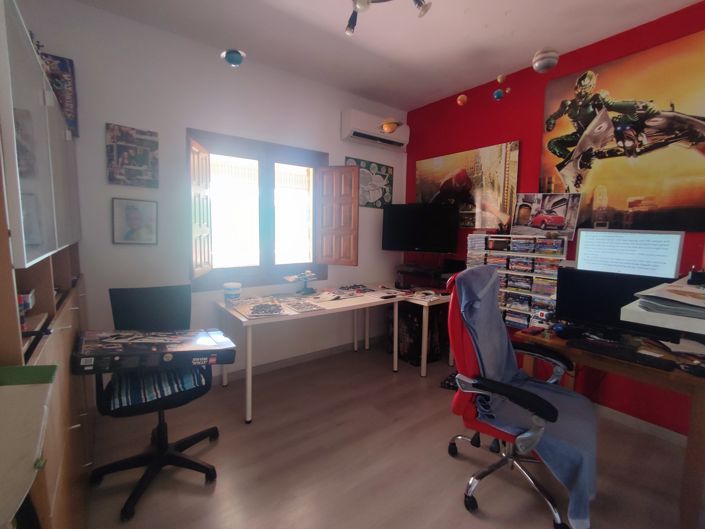 Image No.41-6 Bed Villa for sale