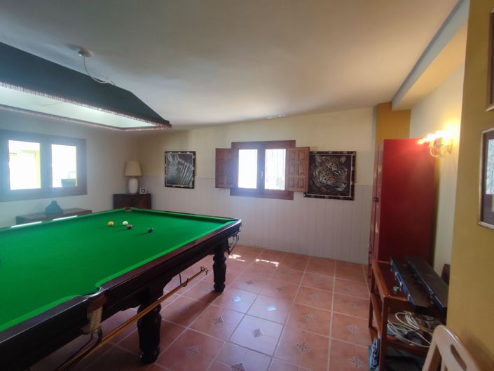 Image No.48-6 Bed Villa for sale