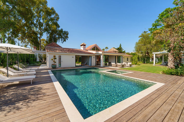 Image No.42-5 Bed Property for sale