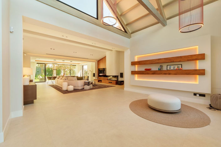 Image No.48-5 Bed Property for sale