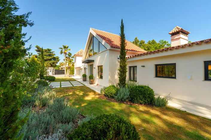 Image No.6-5 Bed Property for sale