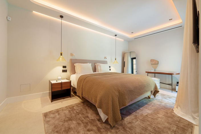 Image No.7-5 Bed Villa for sale