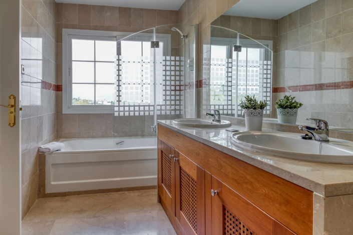 Image No.20-4 Bed Villa for sale