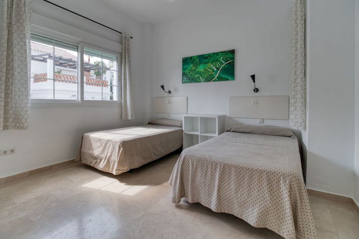 Image No.28-4 Bed Villa for sale