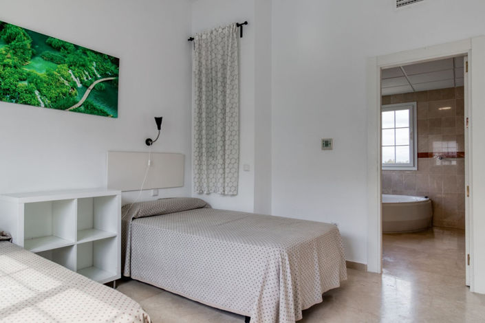 Image No.29-4 Bed Villa for sale