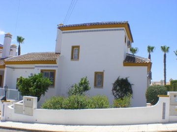property-in-villamartin-1-large