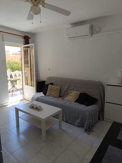 Image No.2-Propriété de 2 chambres à vendre à Torrevieja