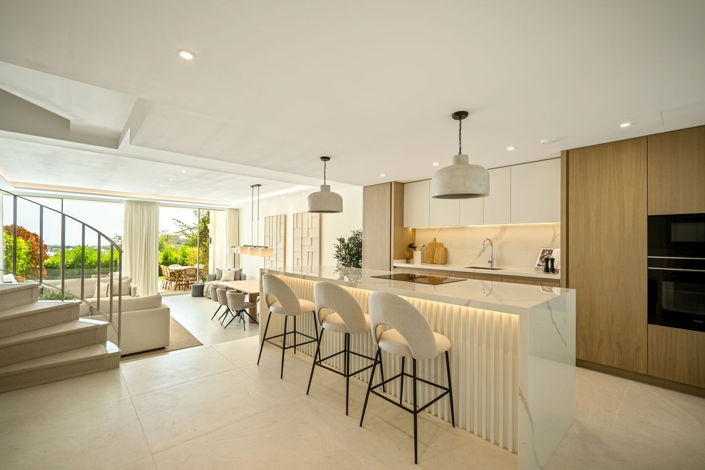 Image No.9-4 Bed Townhouse for sale