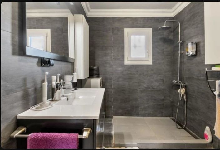 Image No.21-3 Bed House for sale