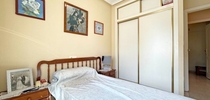 Image No.18-3 Bed Townhouse for sale