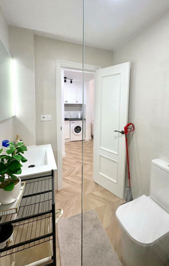 Image No.27-2 Bed Property for sale