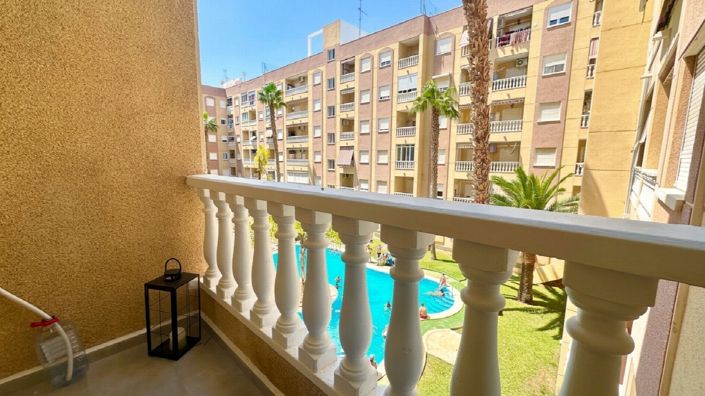 Image No.43-2 Bed Property for sale