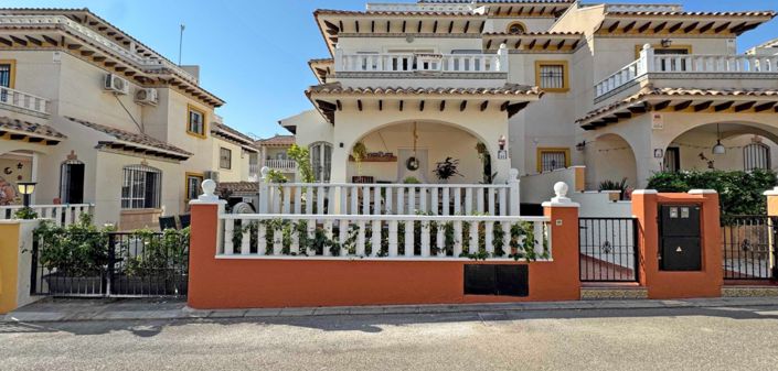 Image No.1-Maison de ville de 2 chambres à vendre à Orihuela Costa
