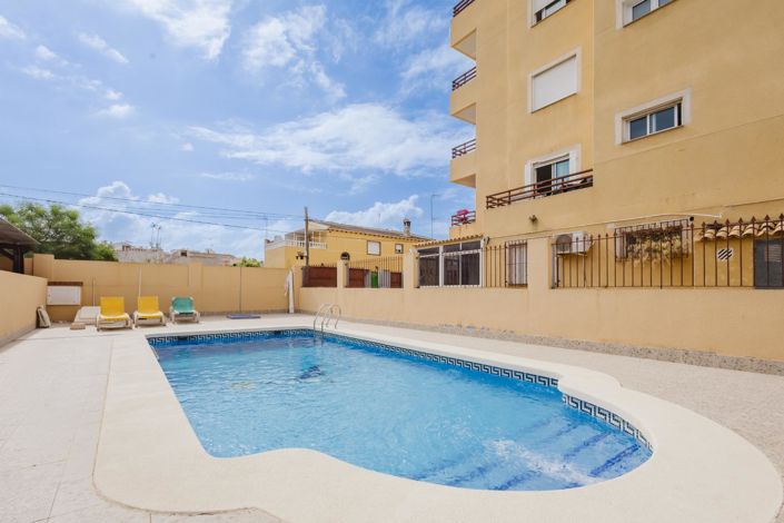 Image No.1-Appartement de 2 chambres à vendre à Torrevieja