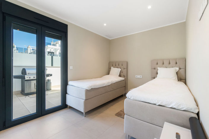 Image No.15-3 Bed Villa for sale