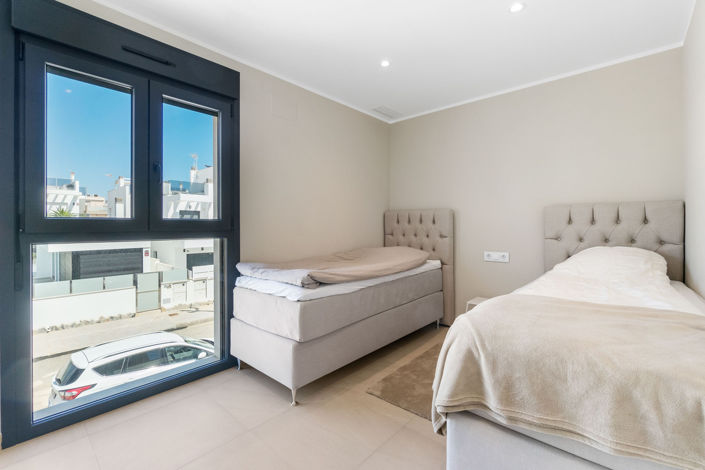 Image No.23-3 Bed Villa for sale