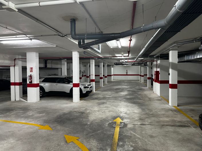 Image No.15-3 Bed Property for sale