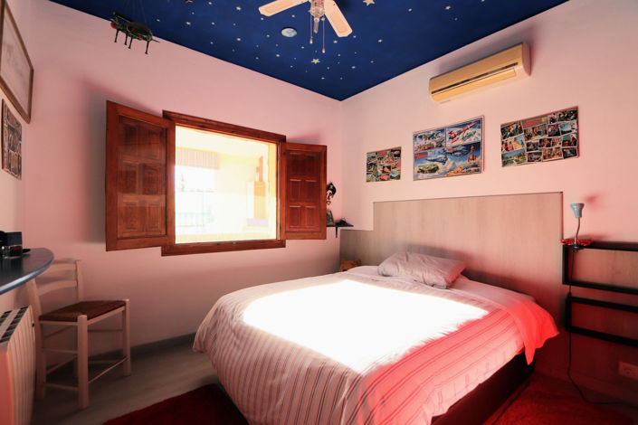 Image No.25-6 Bed House for sale