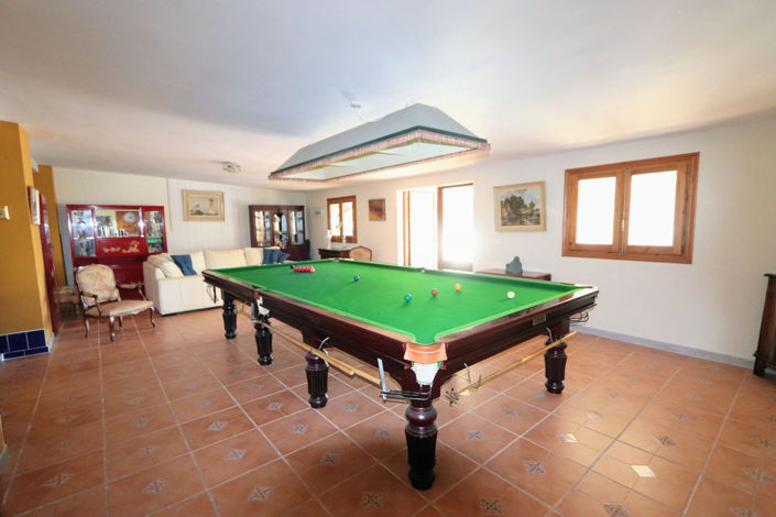 Image No.34-6 Bed House for sale